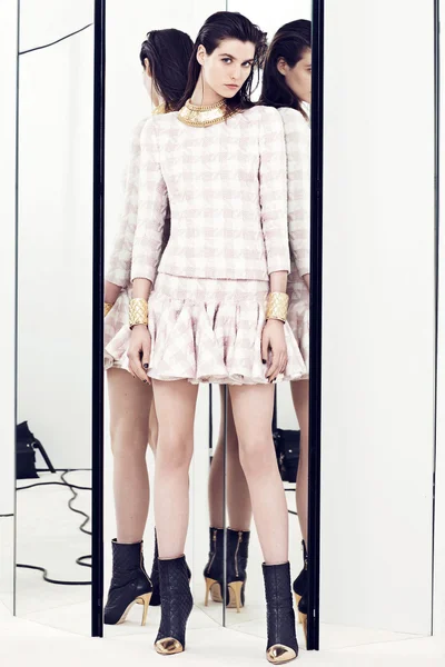 Look 16